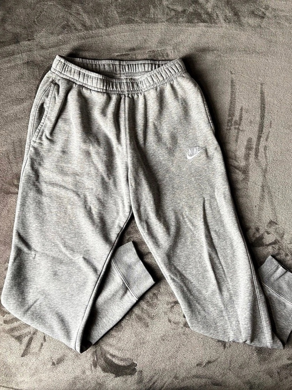 Nike Club Fleece Joggers - Small